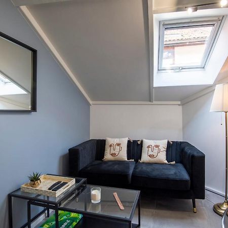 Nice T2 Apartment In The Heart Of The Old Town Of Annecy Near The Lake エクステリア 写真